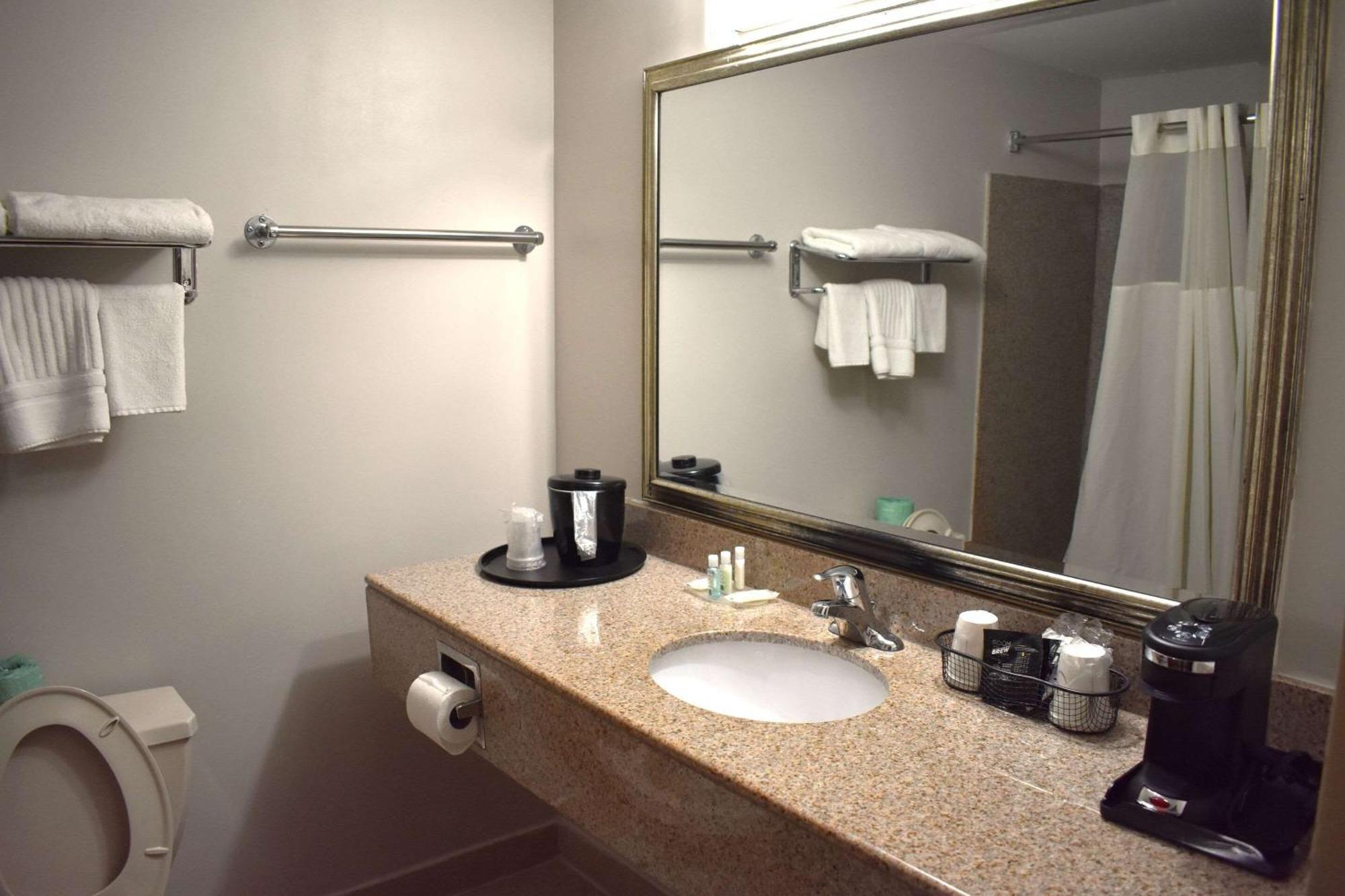 Quality Inn Vineland – Millville Esterno foto